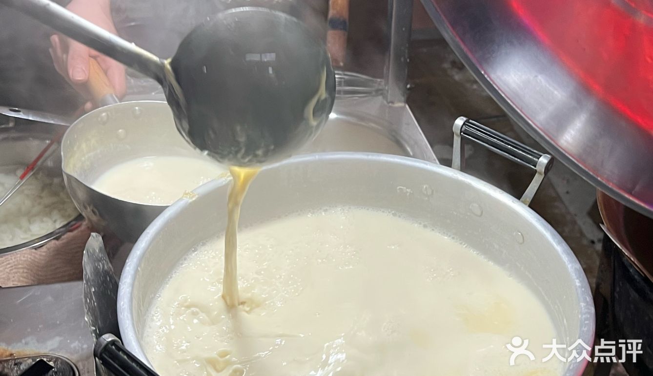 在深圳一定要吃这个香奈儿油条豆浆