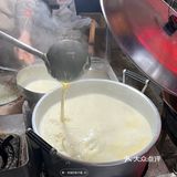 在深圳一定要吃这个香奈儿油条豆浆