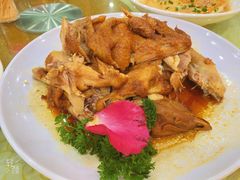 -鹏城人家海鲜酒家·23年老字号(较场尾店)