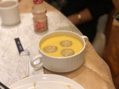 杨枝甘露配闽南汤圆-湖影中餐厅·南京金茂威斯汀大酒店