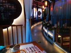 -荷塘秋月·本帮江浙菜(国权路店)