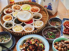 -包整·丝娃娃(一览甲秀楼风景店)