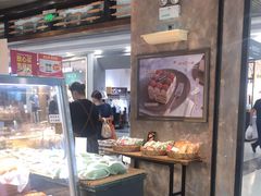 面包甜点陈列柜-东哥面包(江宁大润发店)