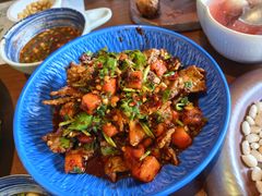 -包整·丝娃娃(一览甲秀楼风景店)