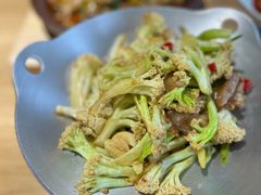 -嫩芽 ·地道重庆菜(十八梯露台夜景店)