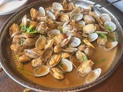 -曼听小寨海鲜烧烤·大连辣炒大王(盖州街店)