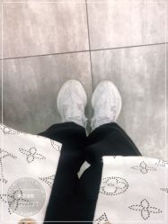 -HANYI韩艺形象店