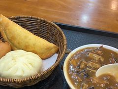 -穆彦华逍遥镇胡辣汤(岗坡路店)