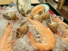 -华邑酒店·鲜艳全日自助餐厅