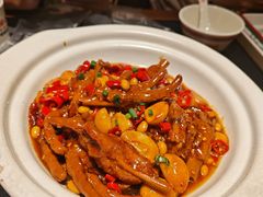 -辣小鲜·南昌大排档(船山路地标店)
