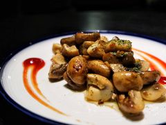 油封小蘑菇-C&R西班牙餐厅
