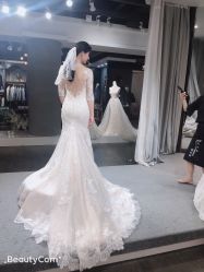 -艾米丽婚纱礼服