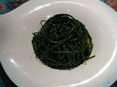 -乡村馕坑肉·烧烤·新疆菜·本地人更爱吃(阿勒泰首店)
