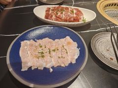 -山川小町·极番烧肉(新地假日广场店)
