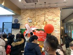 等位区-CoCo都可(合生汇店)