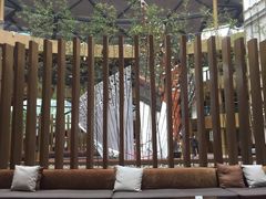 -上海滴水湖皇冠假日酒店