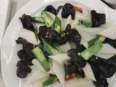 秋葵木耳炒山药-同发号饭庄(复兴路店)