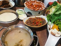 -龙聚德北京烤鸭(沙坪坝华宇A馆店)