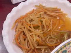 -金杨拉面王小吃面馆·牛三宝面·红烧牛肉粉