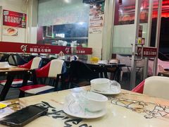 大堂-新疆玉石烧烤(三中后庆路店)