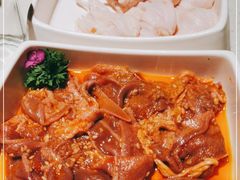 -海底捞火锅鲜切牛肉主题店(长寿路店)