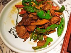 客官小炒肉-客官 · 江南小菜馆(长风大悦城店)