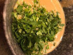 芝麻酱小料-小龙坎老火锅(北京三里屯店)