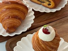 -VERIE BAKEHOUSE