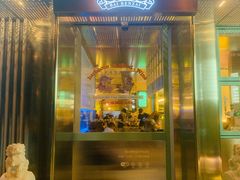 门面-白仁仔· 活烤海鲜 宵夜(豫园店)