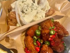 炸鸡块一半一半-富乐满韩国正宗炸鸡韩国料理(虹泉路店)