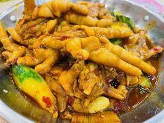 干锅姜辣凤爪-江城燕子大排档(江汉路步行街店)