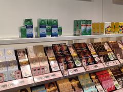 -4iNLOOK美瞳店(上海日月光中岛店)