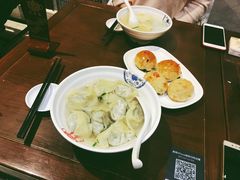 蛋黄鲜肉月饼-大壶春生煎(四川中路店)