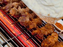 -哈尔滨小酒馆·鲜肉现穿自助烧烤(康新花园店)