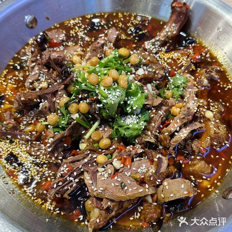 🙋🏻‍♀️在柳州！吃一顿正宗重庆风味的冒烤鸭～