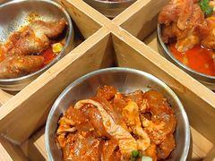 -马路牙子烧烤音乐酒馆(望京店)