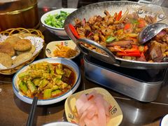 -富正毅三下锅·湘西韵味(天门山索道店)