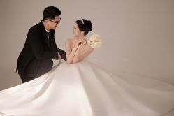 -雪中彩影婚纱摄影·微光艺术中心