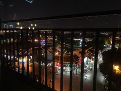 -顽啤熊·酒客酒馆(苏城夜景必选店)