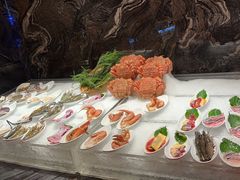 -雍容荟帝王蟹活龙虾展台自助(IFS黑金店)