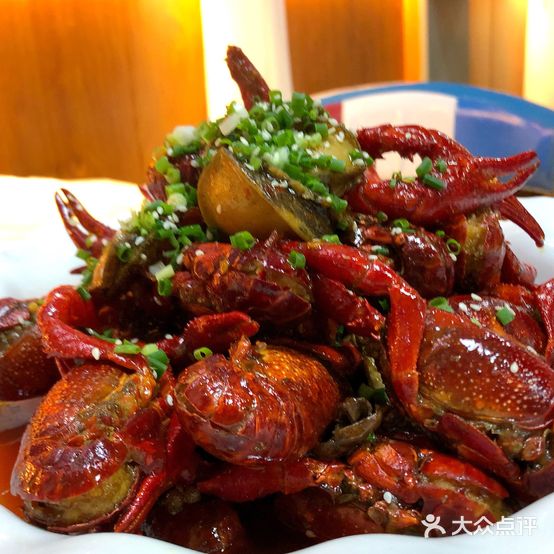 强记啃指决味虾(雨田店)