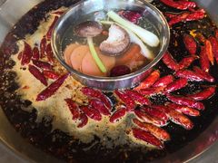 -山城年华老火锅(玉林店)