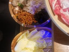 菌菇拼盘-尚尚仙·酸汤猪手·猪肚鸡火锅(华联万柳购物中心店)