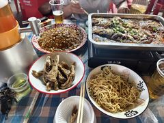 -老街烧烤大排档·地道湖北菜·龙虾馆(汉口火车站店)