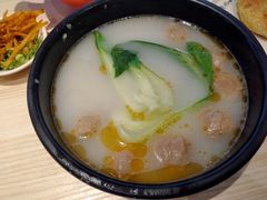 潮牛手打丸子汤粉-武圣羊汤·西北面(朝阳门店)