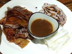 -渔记熏肉大饼