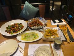 -临界音乐酒馆·小龙虾·江湖菜(华熙LIVE·鱼洞店)