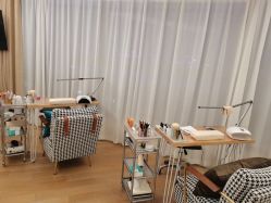 -Momo nail 日系美甲