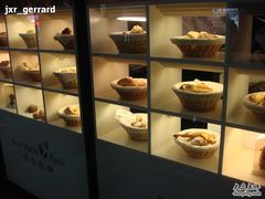 橱窗1-早安巴黎(四季坊店)