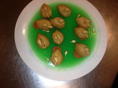 天鹅戏水-亢龙太子酒轩(东湖店)